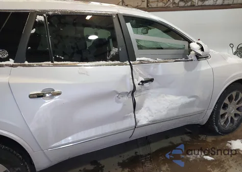 2016 Buick Enclave Leather z USA, uszkodzony, nr VIN 5GAKVBKD7GJ174465